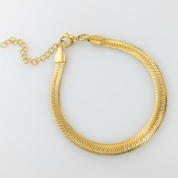 SueSue Jewelry - NEW 18K Gold Stainless Steel Herringbone Bracelet